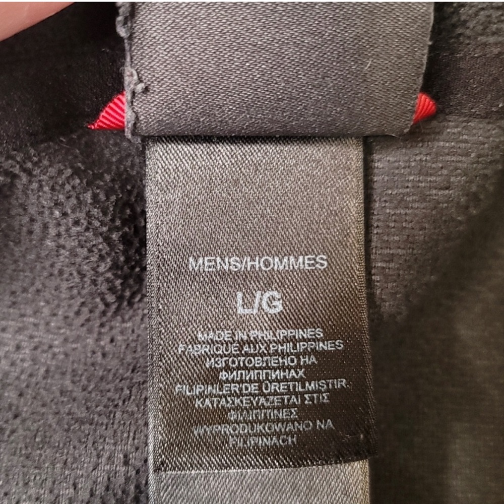 North Face Black Quarter Zip - Picture 4 of 6